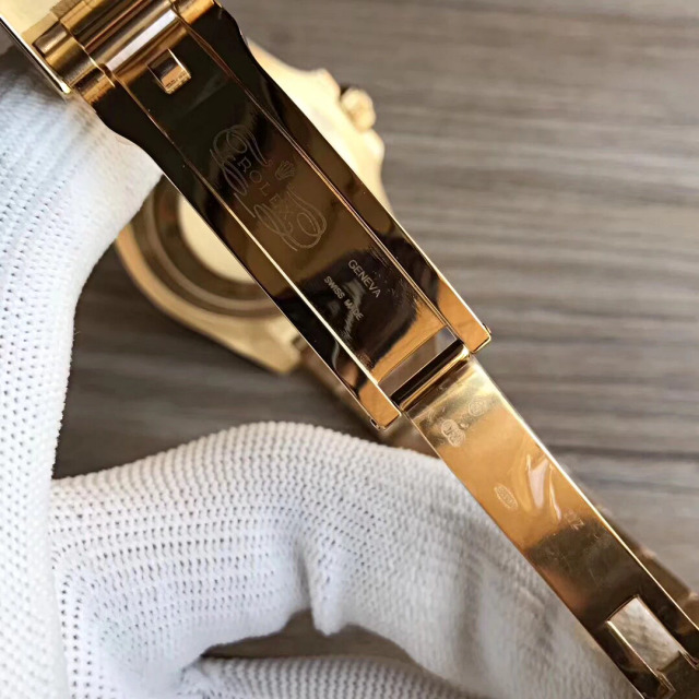 Replica Gold Rolex Submariner Clasp