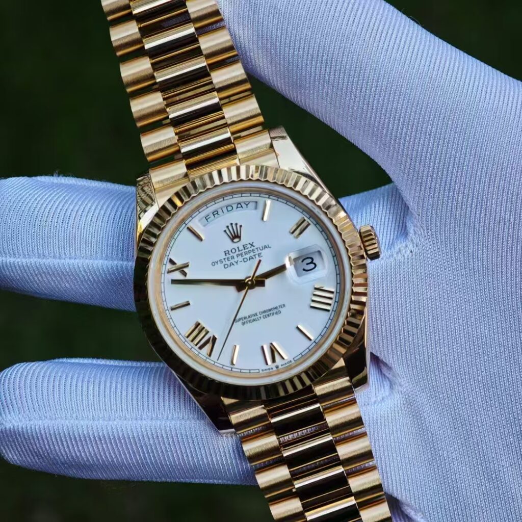 Replica Rolex Day-Date 128238
